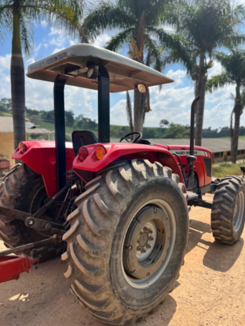 Trator MF 4283